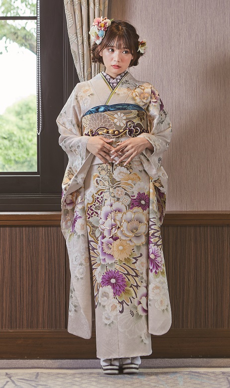 http://wa-shibata.co.jp/furisode/info/info/img/7526-.jpg
