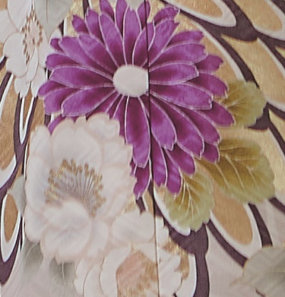 http://wa-shibata.co.jp/furisode/info/info/img/H-508%E3%80%803.jpg