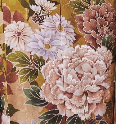 http://wa-shibata.co.jp/furisode/info/info/img/H509-2.jpg