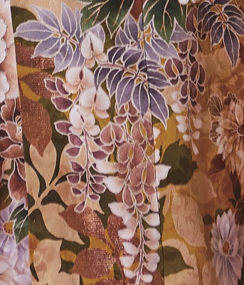 http://wa-shibata.co.jp/furisode/info/info/img/H509-3.jpg