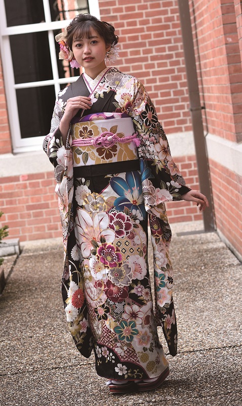 http://wa-shibata.co.jp/furisode/info/info/img/KR%20501.jpg