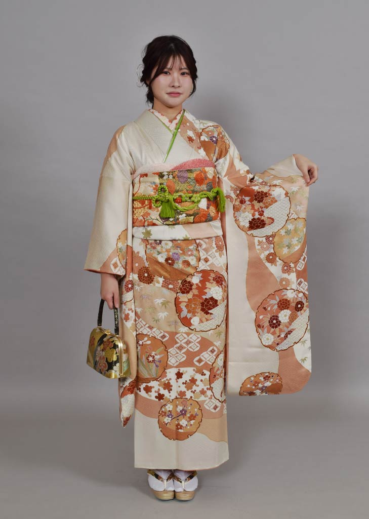 http://wa-shibata.co.jp/kagirohiya/gallery/kagirohiya/1%20%2810%29.jpg